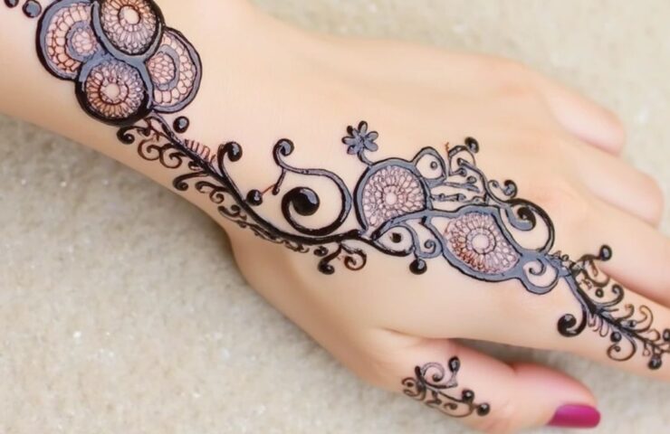 نقش حناء سهل وبسيط